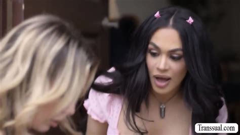 Slut Oil Seller Lets TS Customer Fuck Her Pussy To Buy