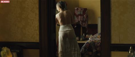 Vera Farmiga Nude Pics Page