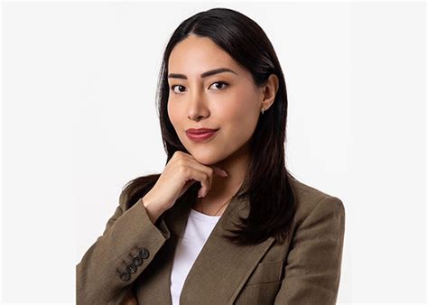 campaigns digital faces    alejandra flores manager omd
