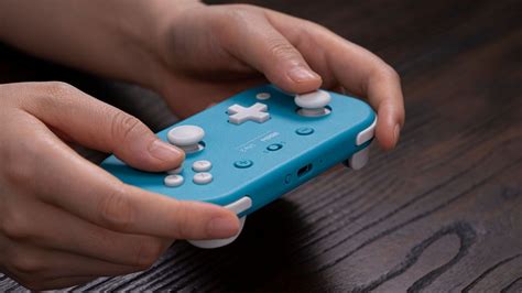 Беспроводные контроллеры 8BitDo получили поддержку устройств Apple