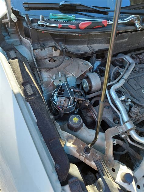 Замена топливного фильтра — Nissan X-Trail III (t32), 1,6 л, 2015 года ...