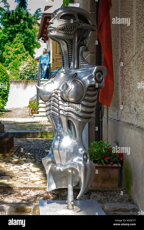 Giger Sculpture