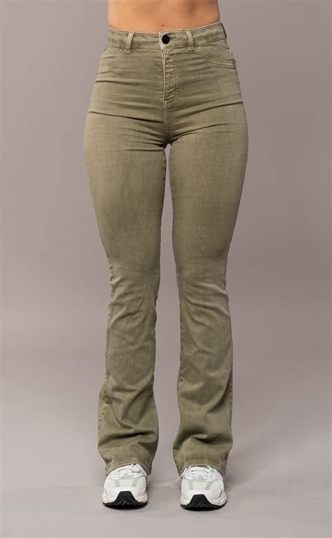 khaki jeans women 4