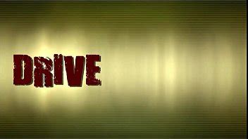 Una chica se desnuda camino a una orgía gang bang de sexo público XVIDEOS