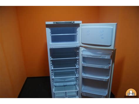 Indesit ST167 Холодильники б/у купить в Москве, магазин б/у техники ...