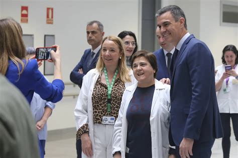 Pedro Sánchez en Asturias así fue su visita al HUCA El Comercio