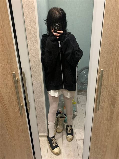 sqwrtick3000 | Худые девушки, Фотографии девочек, Стильные наряды