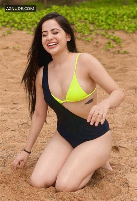 Urfi Javed Sizzling Bikini Collection AZNude