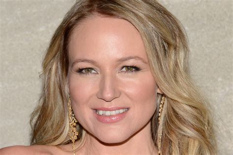 Singer-songwriter Jewel dishes on new memoir, reality show - WTOP News