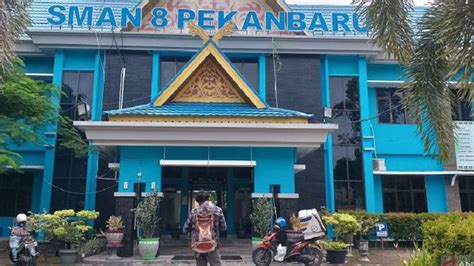 13 Students And 1 Teacher Positive For Covid 19 Sma Negeri 8 Pekanbaru