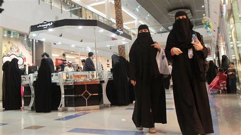 Life Of Expatriate Women In Saudi Arabia Mywords