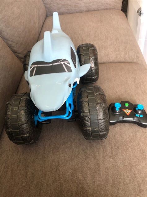 Monster Jam Megalodon STORM Remote Control Car, Hobbies & Toys, Toys