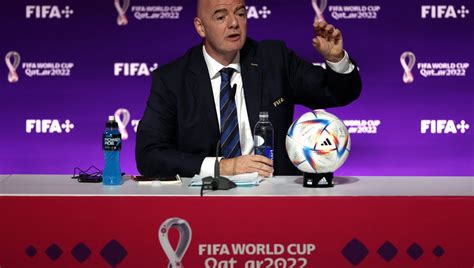 Mundial Infantino Hoy me siento gay árabe trabajador migrante discapacitado Y sale el