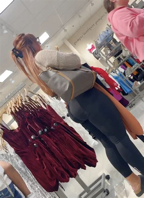 This Redhead Had A Monster Phat Ass Damn Video Spandex Leggings Yoga Pants Forum