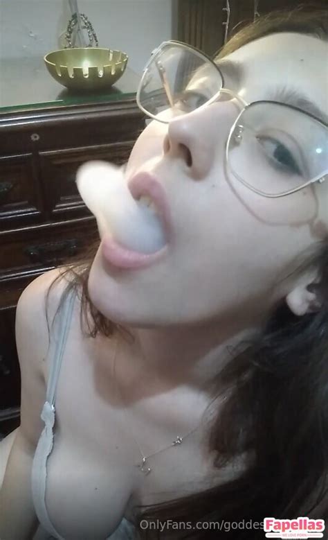Goddess Of Smoke Aka Goddessofsmoke Nude Leaks OnlyFans Fapellas