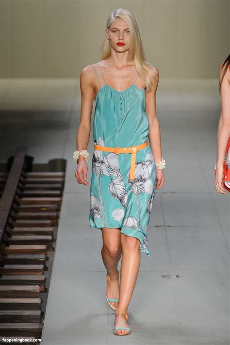 Aline Cleusa Weber Alineweberoficial Nude OnlyFans Leaks Fappening FappeningBook