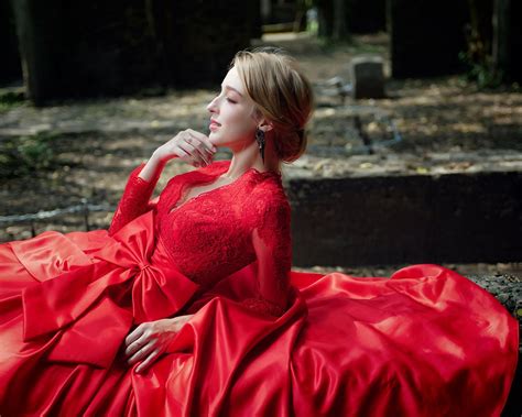 Wallpaper Beautiful Red Skirt Girl Blonde X Picture Image