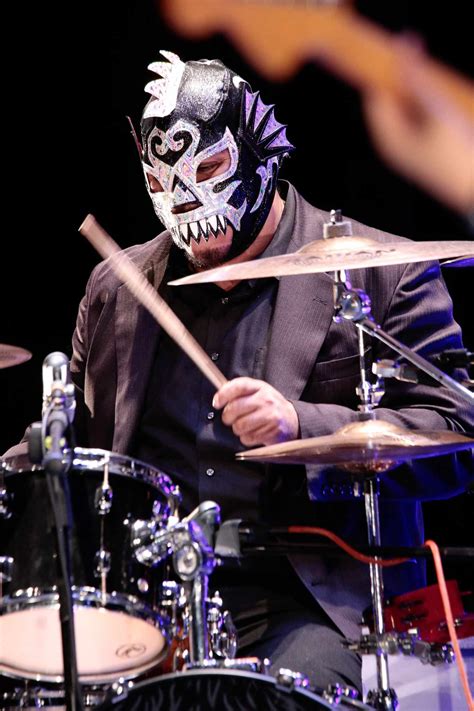 Sr Bikini en el Teatro de la Ciudad una increíble noche por los buenos tiempos