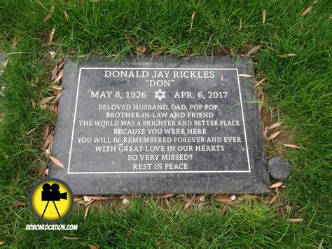 Fans of the Rickles family celebrate the work of larry rickles 26