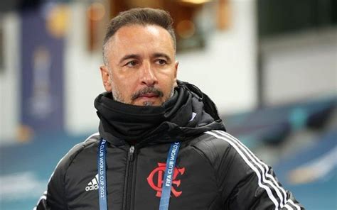 Vítor Pereira lamenta derrota do Flamengo mas promete Vamos reverter