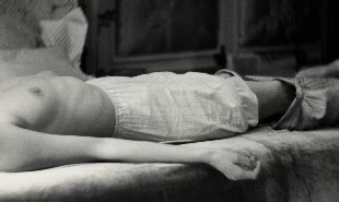 Emma Stone Nude And Sexy Celeb Pictures