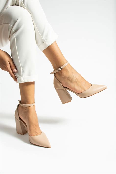 La Limar Cm Nude Kal N Topuk Bilekten Ba Lamal Stiletto Topuklu