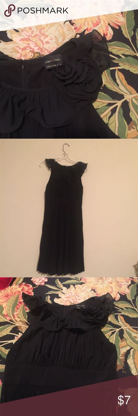 Black Sleeveless Dress With Umpire Waist