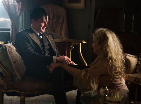 Filmes E Programas De Tv De Carol Kane - Foto de Carol Kane - Gotham (2014) : Fotos Robin Lord Taylor, Carol ...