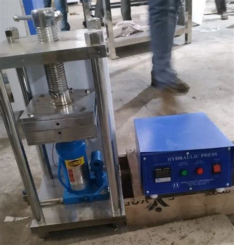 100 500 Tons Hydraulic Hot Press Machine Model Name Number SSI HP05 At 45000 Piece In New Delhi