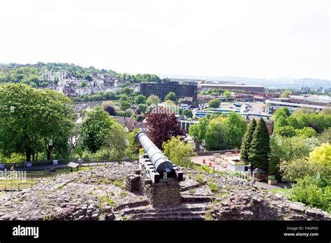 Dudley Town Center Hi Res Stock Photography And Images Alamy