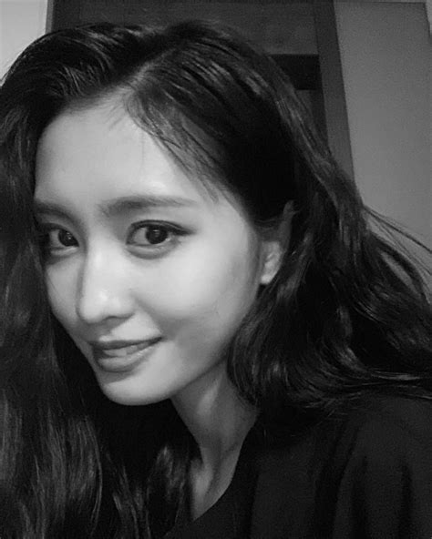 Twiceinstagram On Twitter Nayeon Hermosas Celebridades Momo