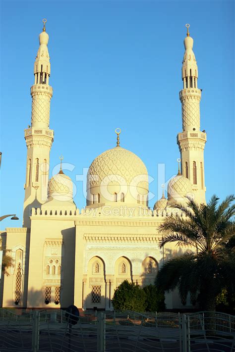 Jumeirah Mosque In Dubai Stock Photo Royalty Free Images Freeimages