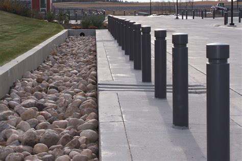Bollards Trojan Industries