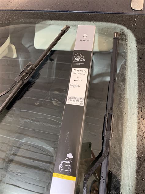 288901962R Щетка стеклоочистителя, спереди RENAULT | Запчасти на DRIVE2