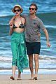 Anne Hathaway Dons Bikini Top For Hawaii Beach Walk Photo Adam Shulman Anne