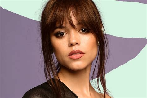 5 Best Jenna Ortega Wednesday Hd 4k Wallpapers To Download