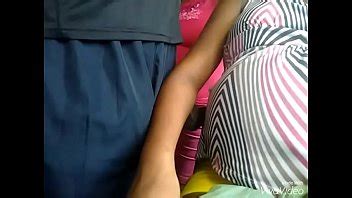 Apoyado En El Brazo De La Embarazada XVIDEOS