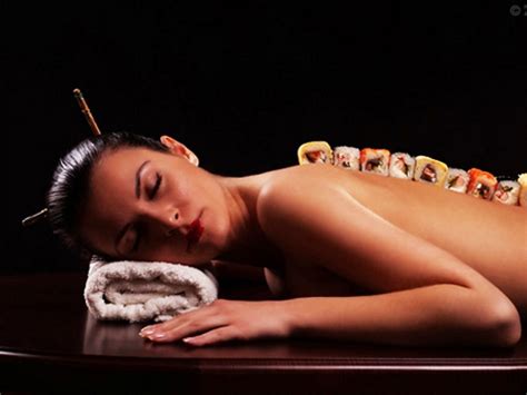 M U Nude Tr N B N Ti C Ngh N O Nh T Nh T B N