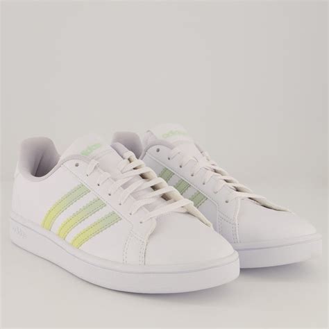 Tênis Adidas Grand Court Beyond Feminino Branco e Verde - FutFanatics