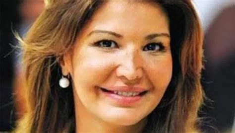 Artista Mostra Roberta Close Sem Mudança De Sexo • Dol