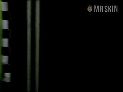 Top Sette Scialli Di Seta Gialla 1972 Nude Scenes Sexiest Pics Clips Mr Skin