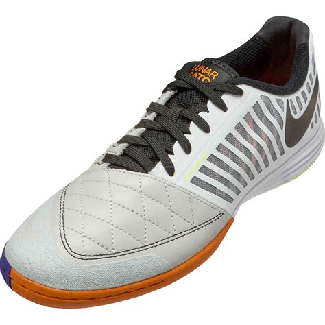 kaskada Viskozan Bespomoćnost amazon nike gato futsal Procjena Mew Mew ...