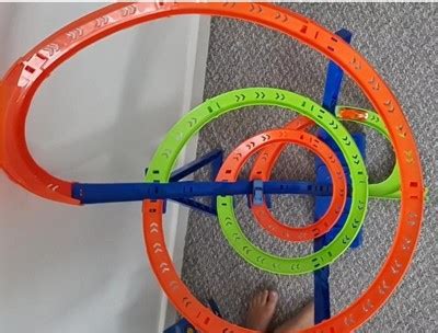 Hot Wheels Action Spiral Speed Crash Target