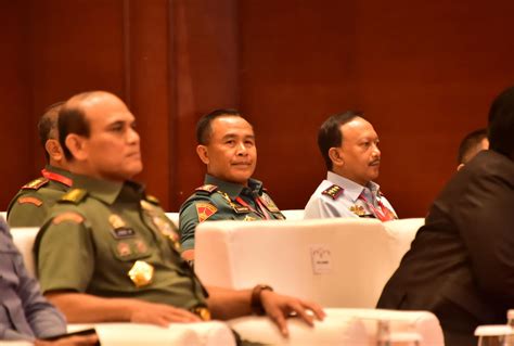 Sambut Hut Ke Tni Dankodiklatal Ikuti Seminar Nasional Bertema