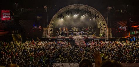 Gabalier und Band 2022 25 Musikfestival Kitzbühel Andreas Gabalier