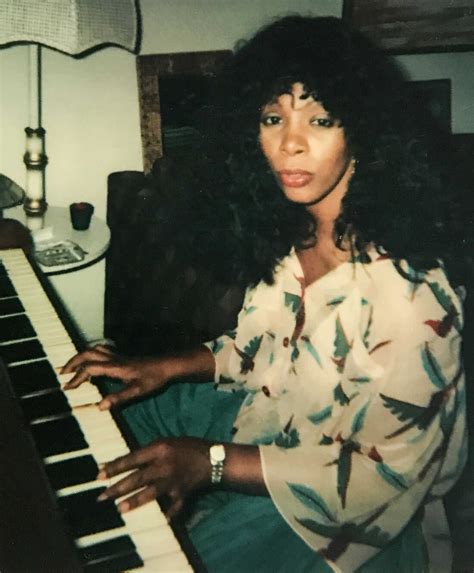 Love To Love You Donna Summer Review Depicts The Disco Queen At A