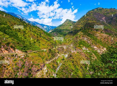india himalaya scenic  res stock photography  images alamy