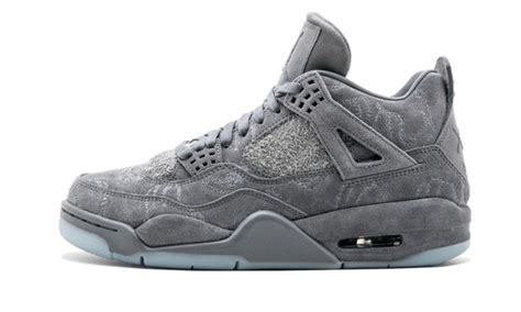 AIR JORDAN 4 RETRO KAWS "KAWS" - STREET S7VEN