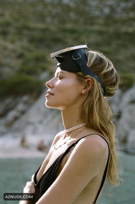 Schirin Frosch Nude And Sexy In A Photoshoot By Julia Linkogel Aznude