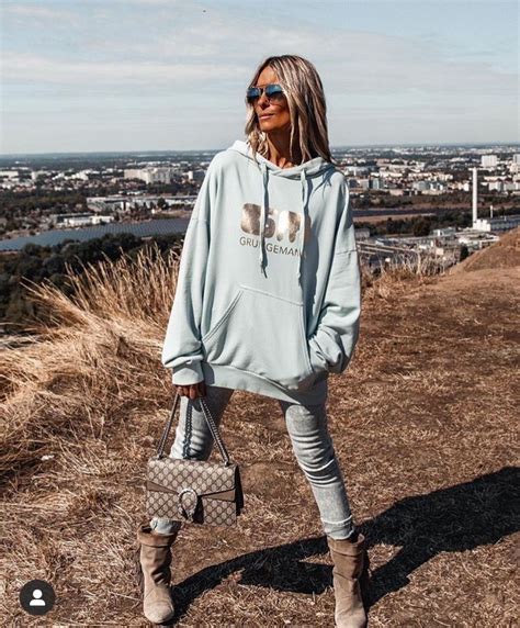 Pin by Verónica González Casale on MIX Blanco Nude Camel Fashion outfits Fashion pants